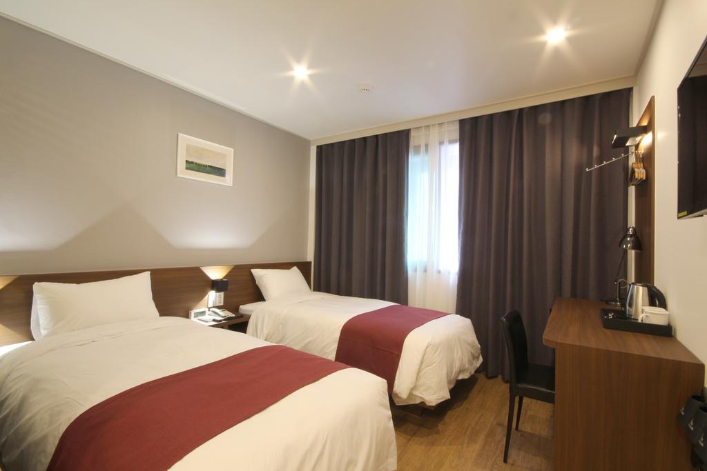 Indy Hotel Пусан Екстериор снимка